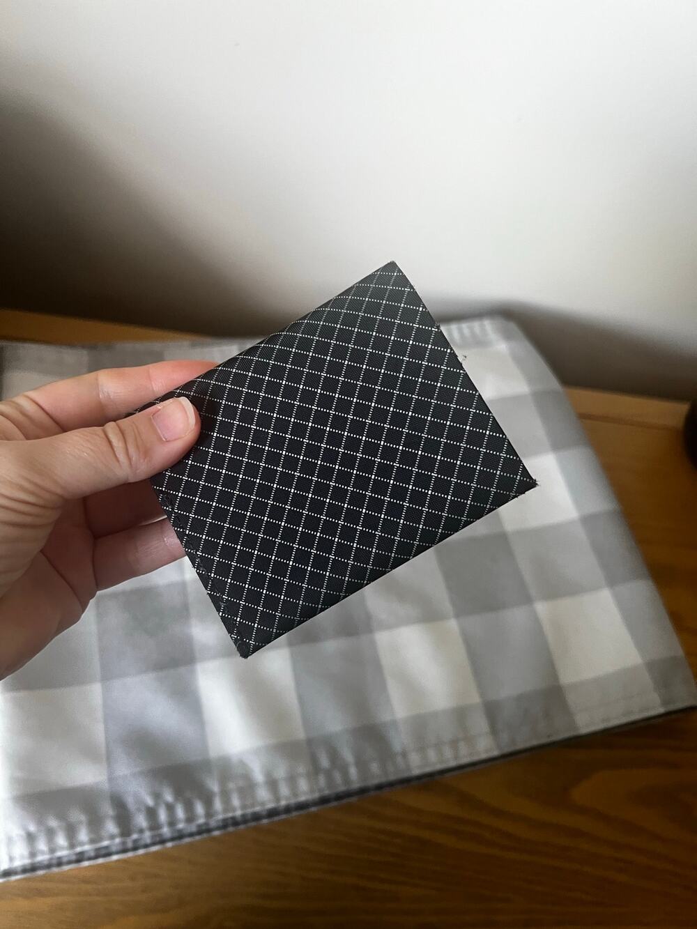 Pioneer Ion Flyfold Card Holder Black White Wallet